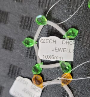 y2695- various crystal beads - Image 3