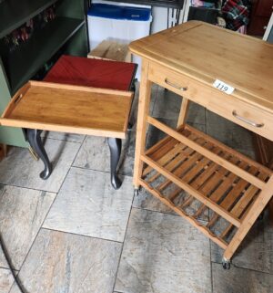 y119- Service Cart with removable tray. Great shape - Image 3