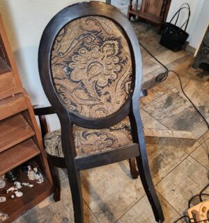 y239- vintage arm chair - Image 3