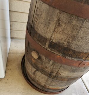 z353- Antique Wine Barrel - Image 3