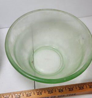 c28- Green Depresson Glass Mixing bowl set - Image 3