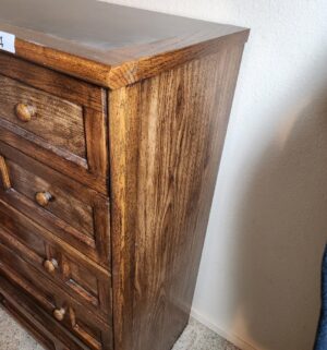 i14- Dresser Chest with leather top - Image 3