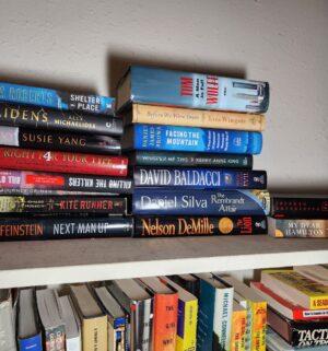 i21- HUGE COLLECTION OF GREAT BOOKS! Buyer to box and load. - Image 6