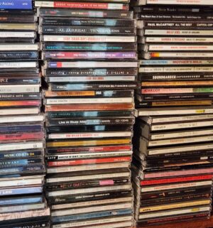 i137- huge collection of cds with vhs - Image 4