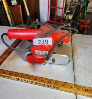 i239- wen 3 inch belt sander model 919 - Image 1