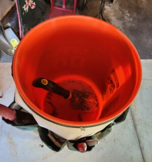 i258- tool bucket - Image 2