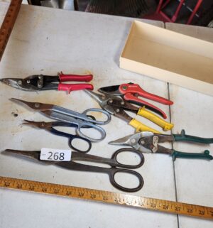 i268- various tin snips - Image 1