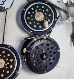 i393- fishing reels - Image 4