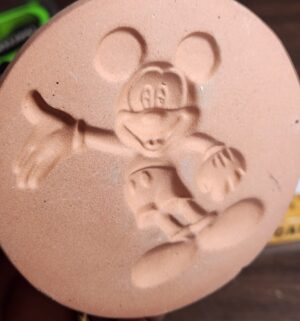 m83- 1997 Disney Wilton Mickey Mouse Cookie Press Stamp - Image 3