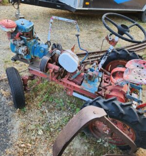 o160- antique gibson tractor, longmont colorado - Image 4