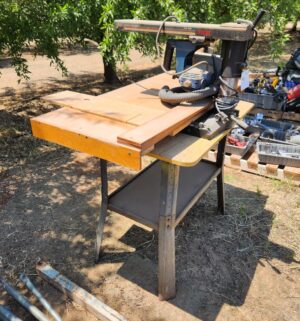 q92- Ryobi 8 1/4 inch Radial Arm Saw. Model RA200. Tested/works - Image 3