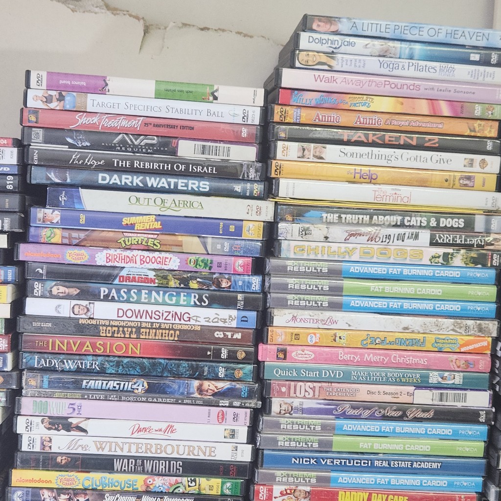 u14- HUGE DVD Collection 480+ movies, sets - Leftover Treasures