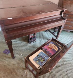 z1- Antique Fischer New York Baby Grand Piano. Buyer to Remove By SUNDAY EVENING! - Image 3