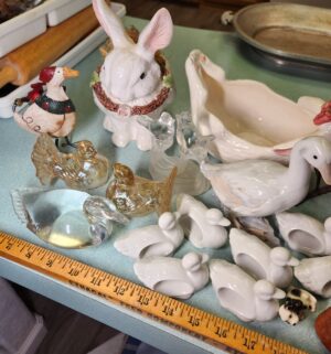 b40- animal figurines - Image 4