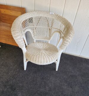 b48- Vintage Wicker Arm Chair - Image 1