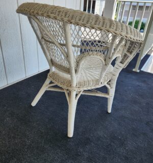 b48- Vintage Wicker Arm Chair - Image 3