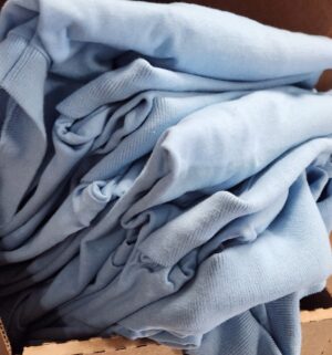 g1009- gildan cases of blue shirts - Image 4