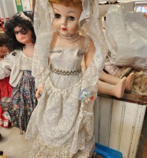 j42- vintage doll collection - Image 6