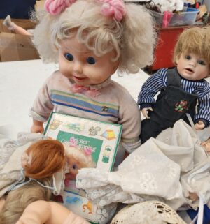 j43- vintage doll collection - Image 3