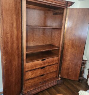 m168- Pulaski Tall Armoire Closet. Immaculate Condition - Image 5