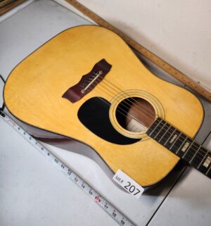 r207- Acoustic Guitar - Image 3