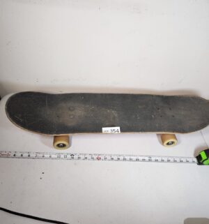 r354- Blackout Skateboard - Image 3