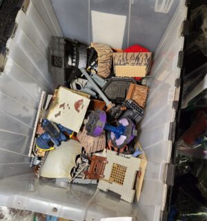 r361- tote of various lego sets - Image 3