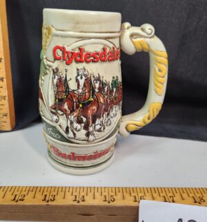 s42- 1983 Budweiser Clydesdale Cameo Wheatland Holiday Stein - Image 3