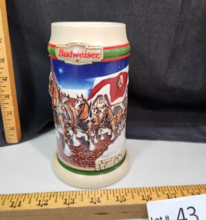 s43- 1998 Budweiser Grants Farm Holiday Stein - Image 2