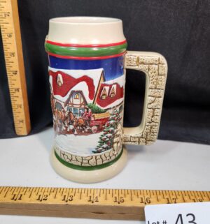 s43- 1998 Budweiser Grants Farm Holiday Stein - Image 3