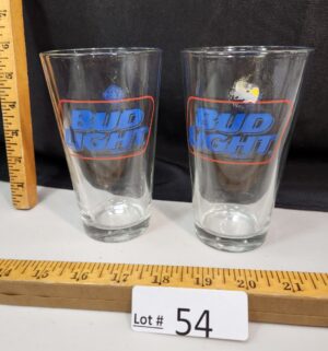 s54- Vintage Bud Light Bar Glasses - Image 1