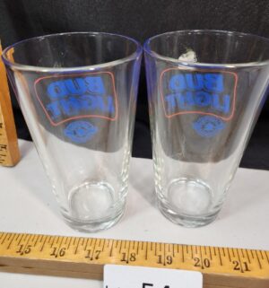 s54- Vintage Bud Light Bar Glasses - Image 2