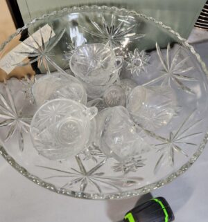 t142- 2 piece glass punch bowl set - Image 3