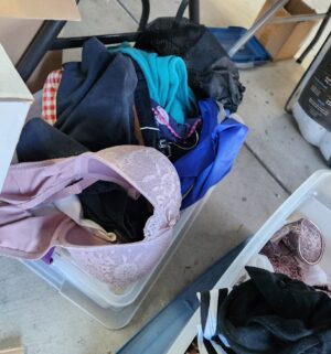 z148- huge lot of womens clothing, shoes, bags. Various sizes - Image 13