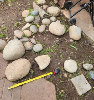 a125- landscape/river rocks. Buyer to load/remove all in back yard - Image 3