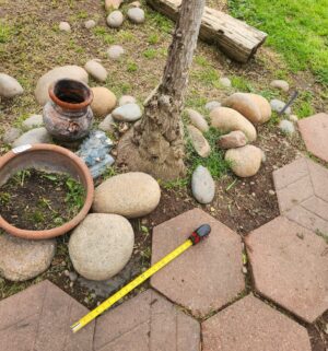 a125- landscape/river rocks. Buyer to load/remove all in back yard - Image 4