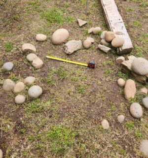 a125- landscape/river rocks. Buyer to load/remove all in back yard - Image 6