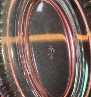 b251- Depression Glass Bowl - Image 3