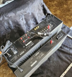 i146- Yamaha Stereo Tuner T-60, Amplifier AV-70 - Image 4