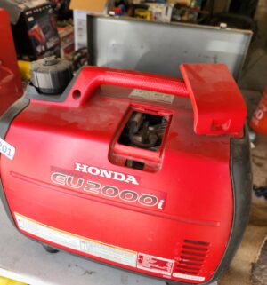 i201- Honda EU2000i Generator. Works - Image 3