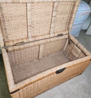 j18- Wicker Trunk - Image 3