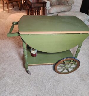 j96- Vintage Service Cart. Excellent Condition - Image 3