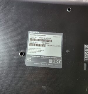 k132- Toshiba Satellite C55D-B5310. No Charger - Image 3