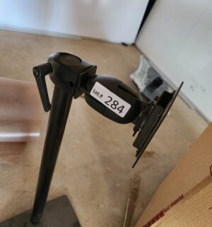 L284- ergotron monitor stands - Image 3