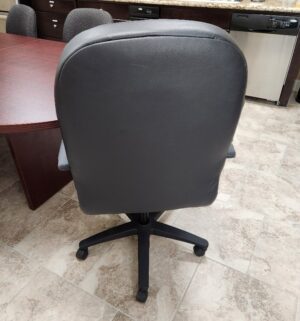 L418- Hon Leather office chair - Image 3