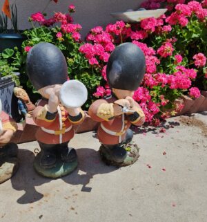 n4- 6 Piece Garden Marching Band Set. Vintage Plaster - Image 5