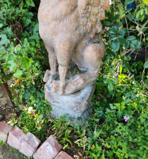 n246- Cast Stone Griffin. 2 pieces with base - Image 3