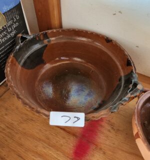 o77- Mexican Clay pottery Bowls and Vase - Image 3