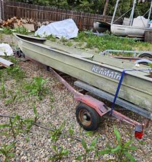 r2- (VIDEO) Fishing Boat w/ Trailer. Trailer Sold with Bill of Sale. No Leaks! - Image 5