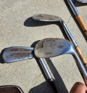 p13- antique wooden golf clubs - Image 3